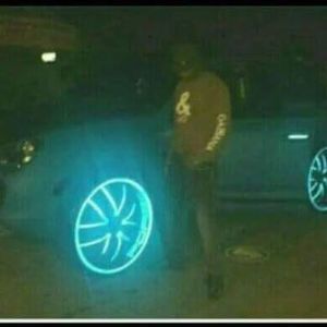 Meet your Posher, Skino